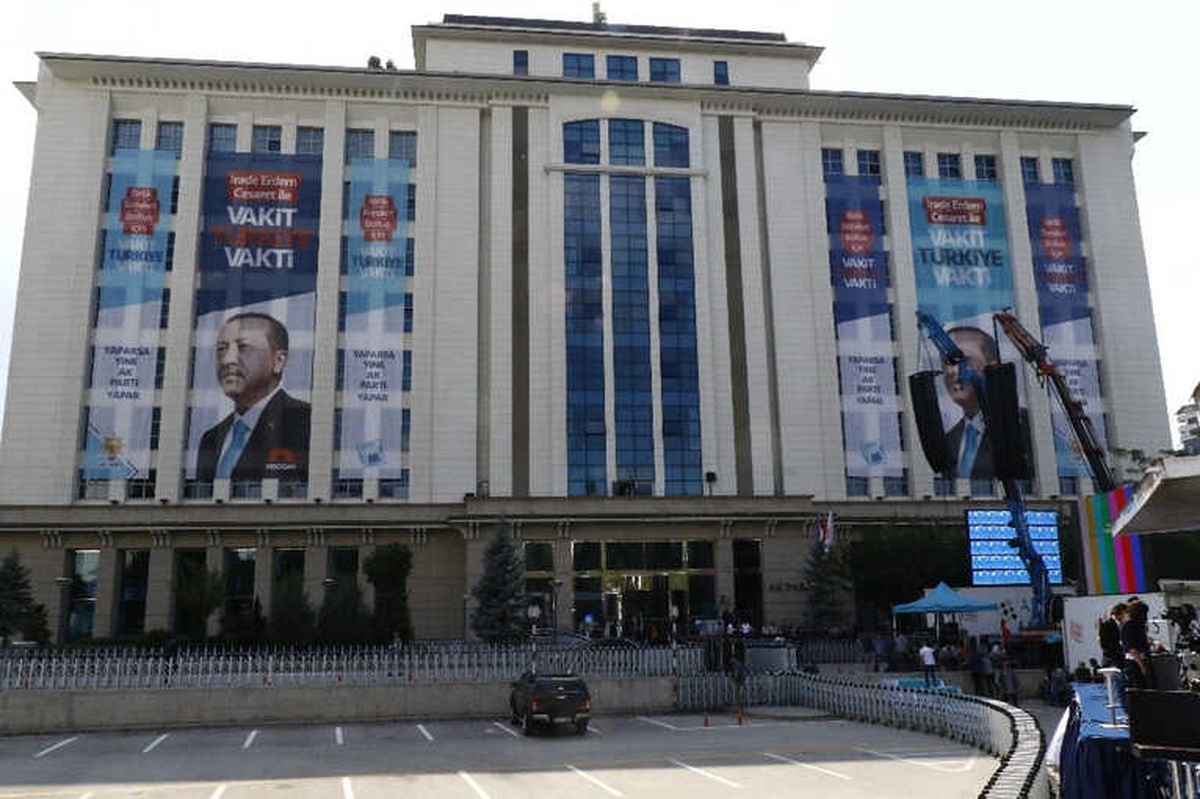 AK Parti Genel Merkezinde Hazırlıklar Tamam