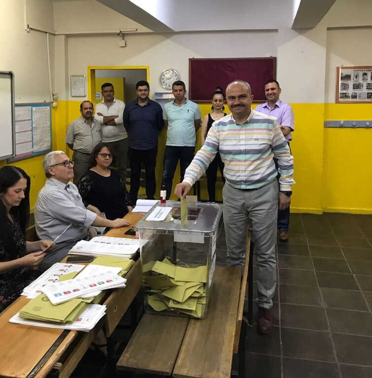 AK Parti İl Başkanı Mersinli Oyunu Kullandı