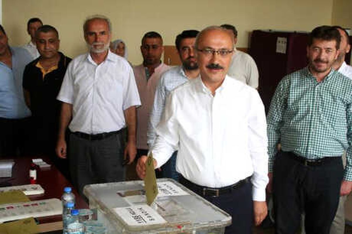 Bakan Elvan, Oyunu Kullandı