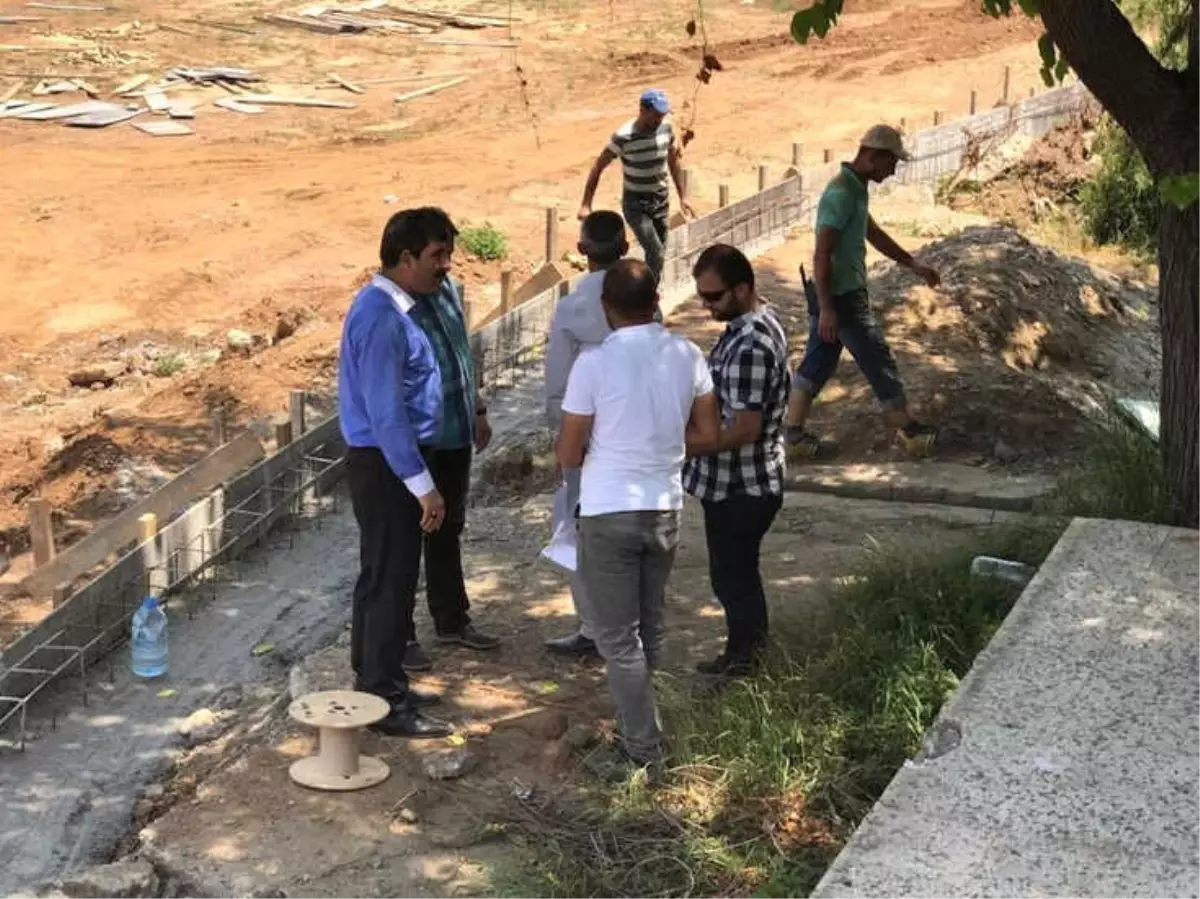 Başkan Asya, Yapım Çalışmaları Devam Eden Göletli Parkta İncelemelerde Bulundu