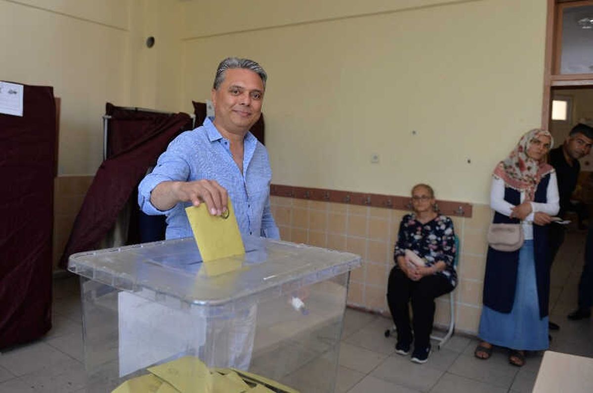 Başkan Uysal Oyunu Kullandı