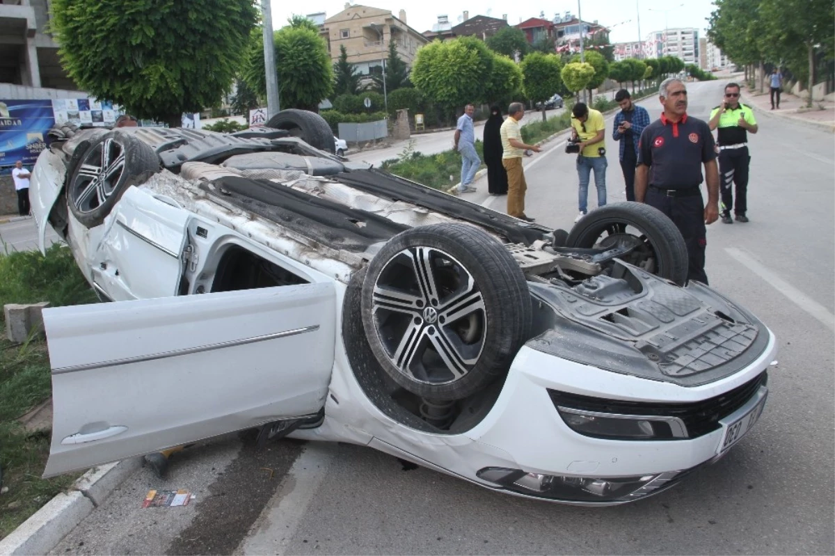 Elazığ\'da Trafik Kazası: 5 Yaralı