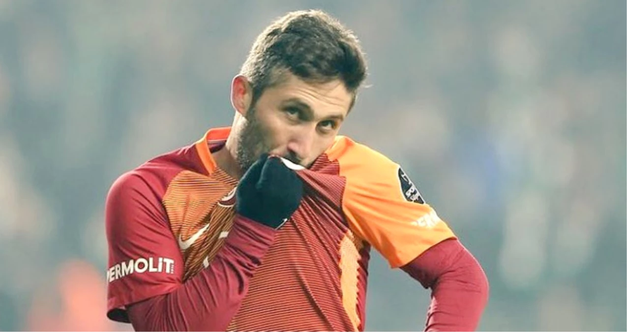 Göztepe\'yle Yollarını Ayıran Sabri Sarıoğlu, Galatasaray\'a Dönüyor