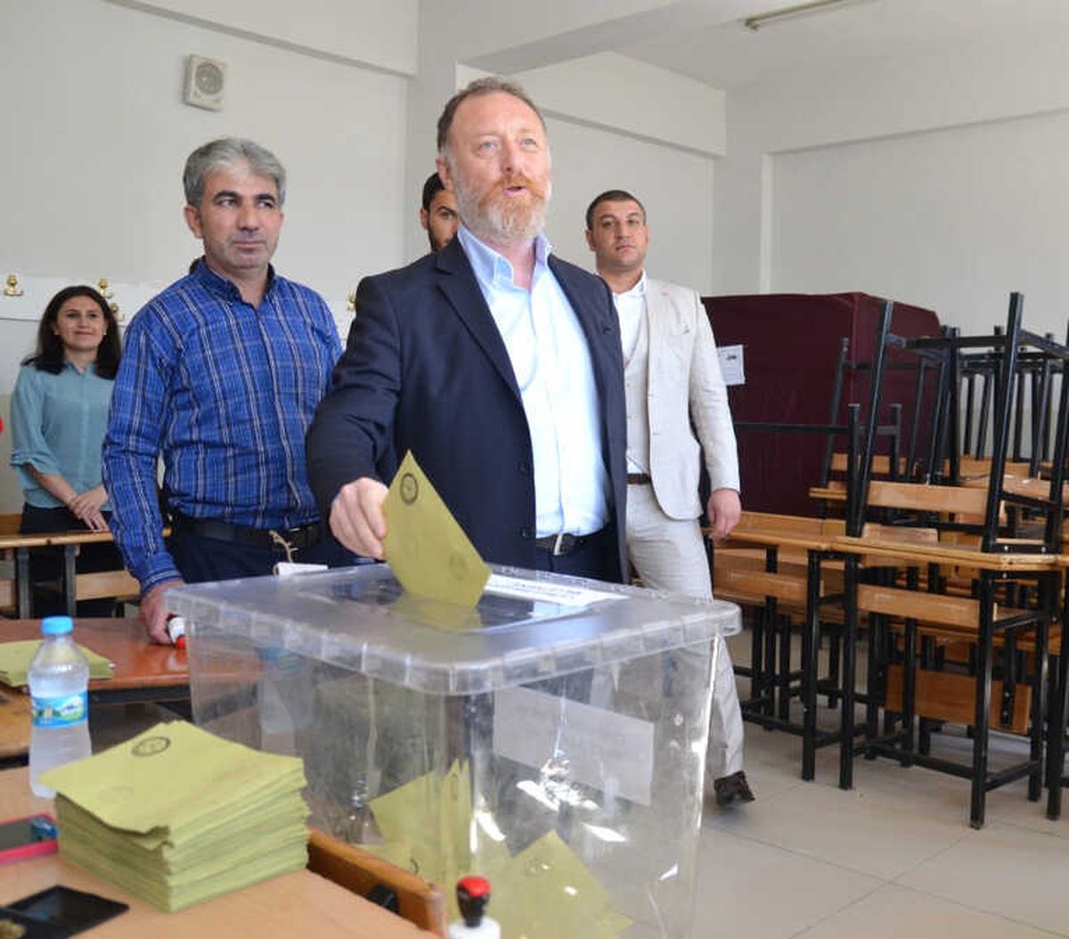Hdp Eş Genel Başkanı Temelli Oyunu Kullandı