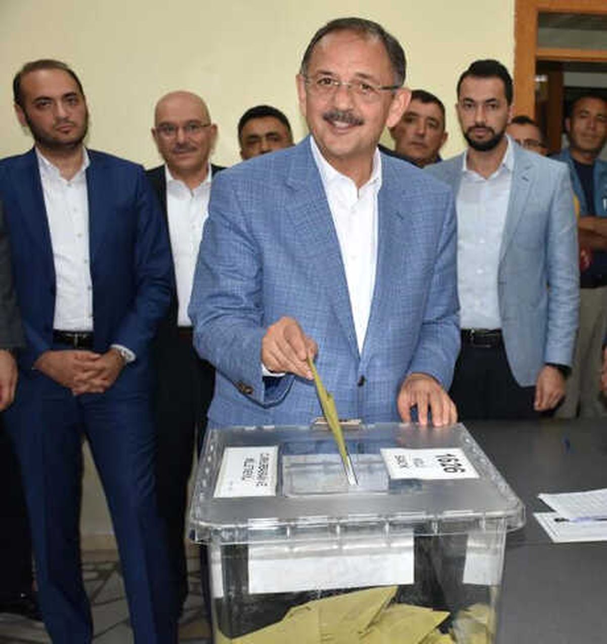 Özhaseki: Seçim Bitti, Geçim Başladı