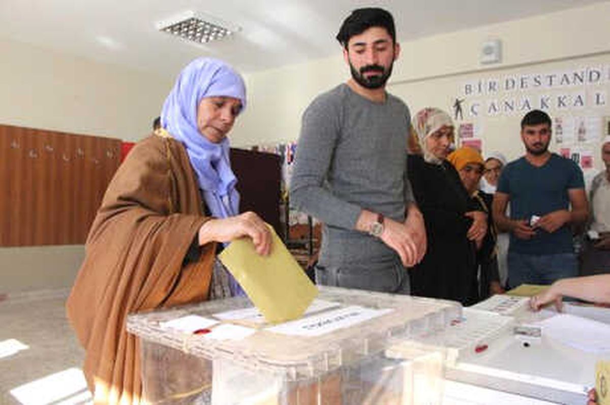 Şanlıurfa\'da Oy Verme İşlemi Başladı