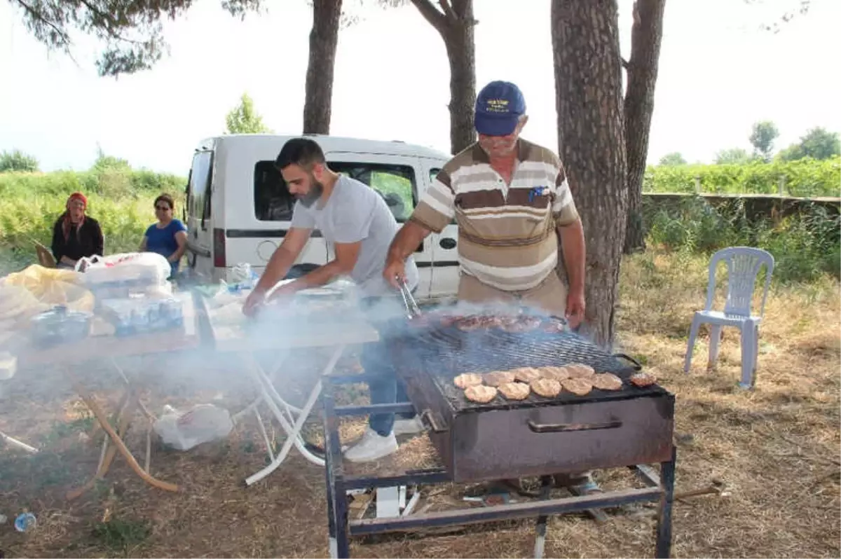 Seçim İddiasının Kazananı Köy Halkı