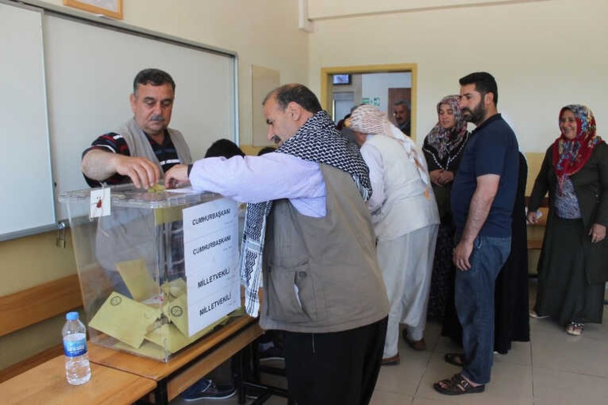Siverek\'te 135 Bin 699 Seçmen Sandık Başına Gitmeye Başladı