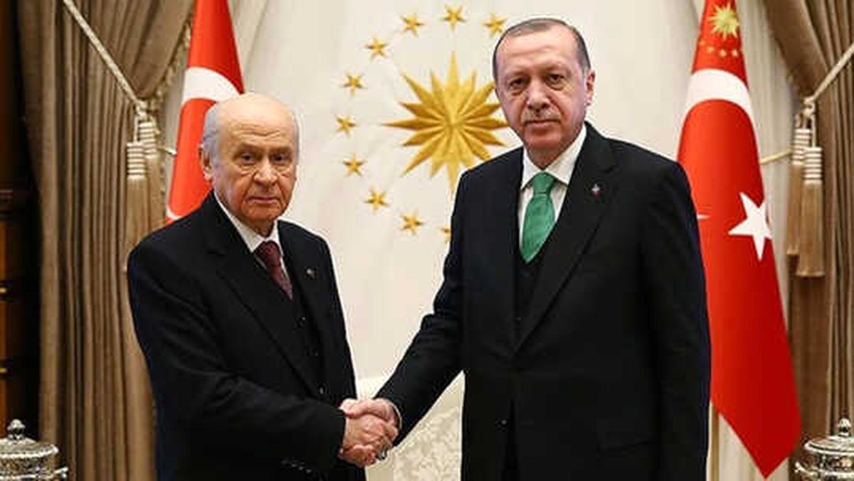 Bahçeli\'den Erdoğan\'a Tebrik