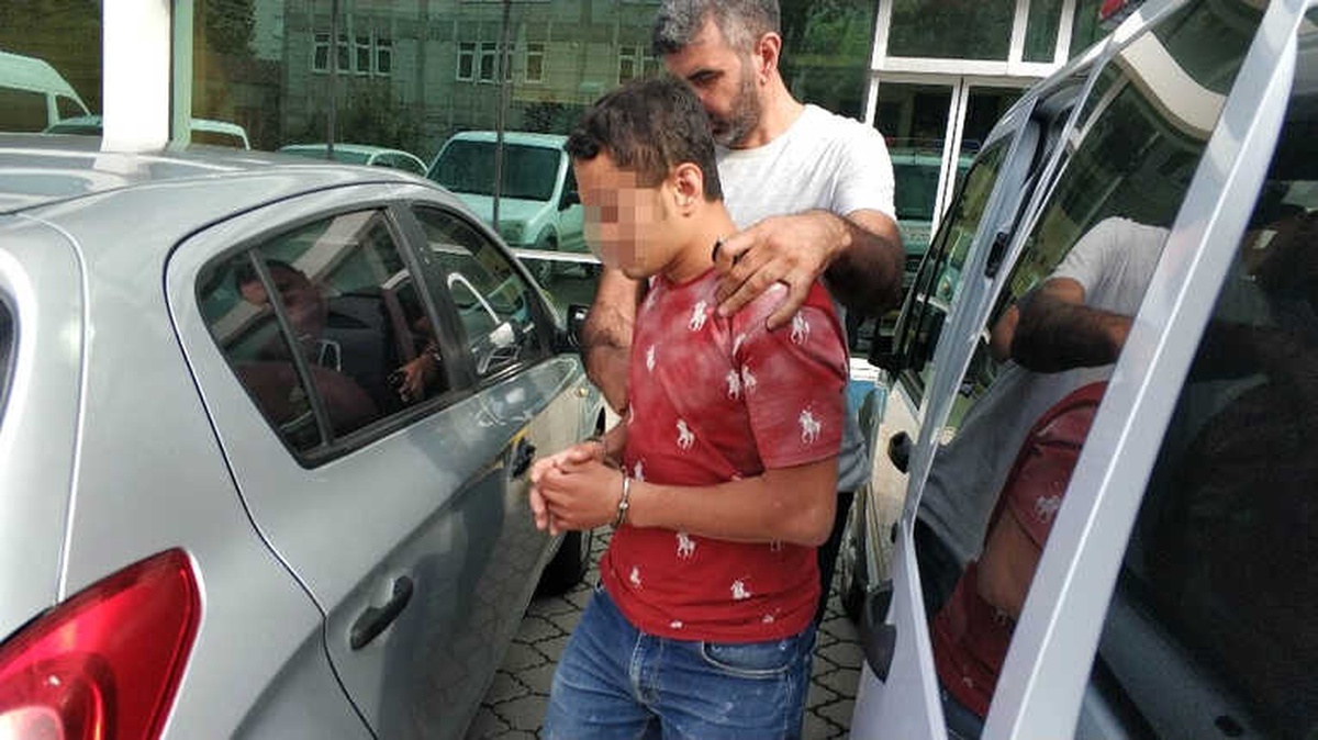 Trafikte Tartıştığı Sürücüyü Bıçaklayan Genç Tutuklandı