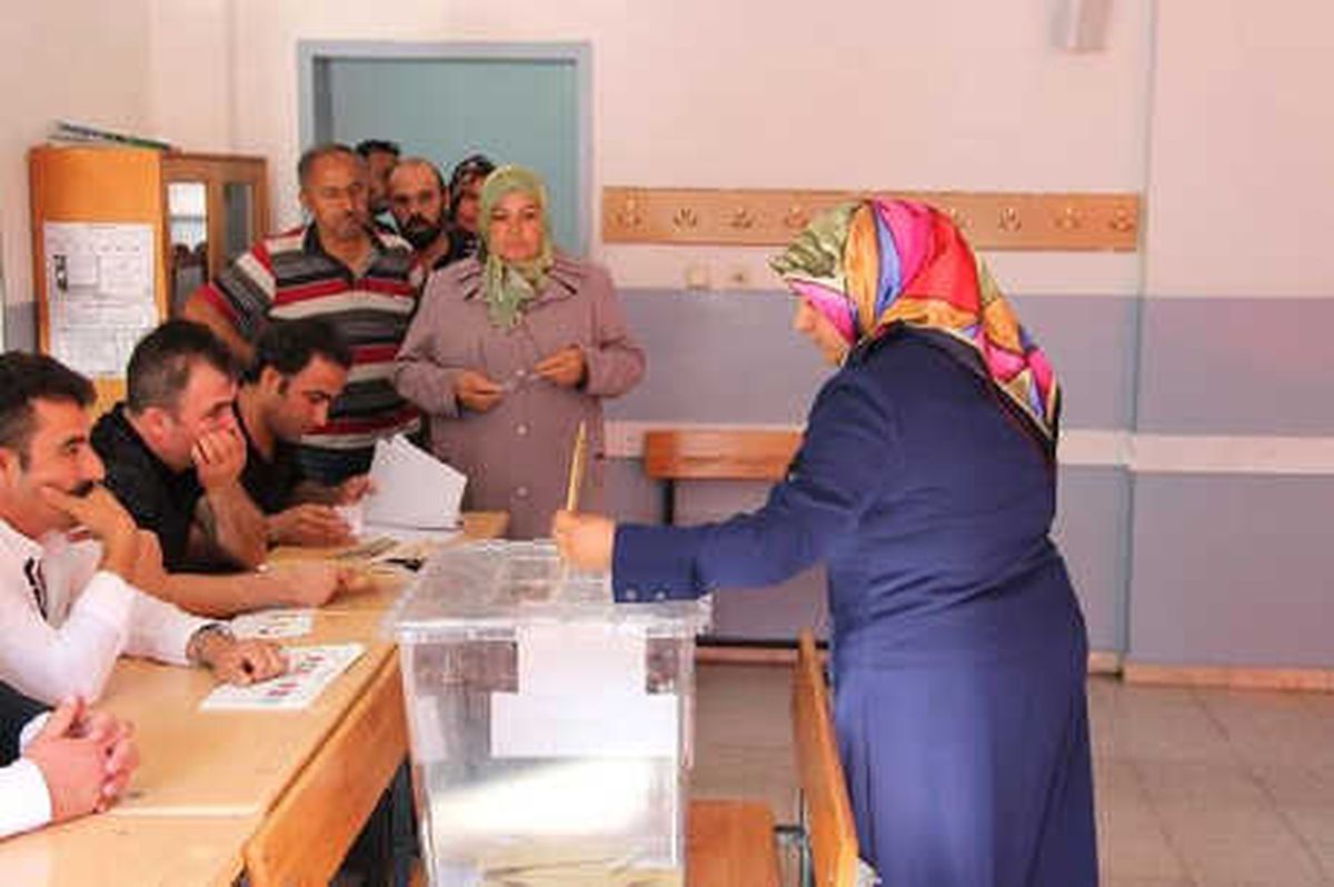 Amasya\'da AK Parti ve MHP Oy Kaybetti