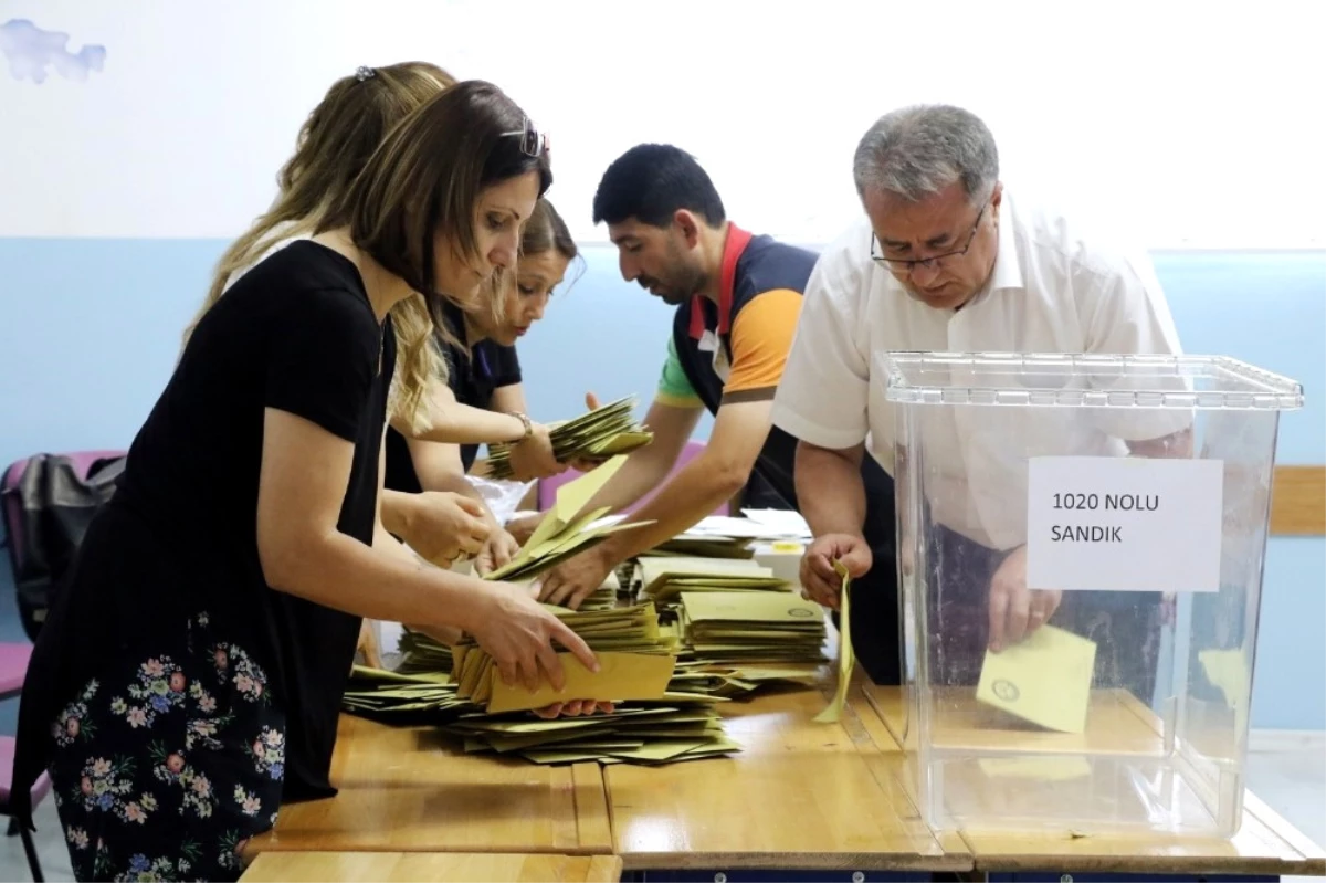 Antalya\'da Kesin Olmayan Seçim Sonuçları
