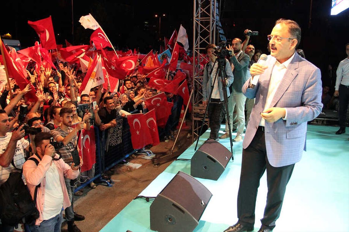 Bugün Bizim Bayram Günümüz"
