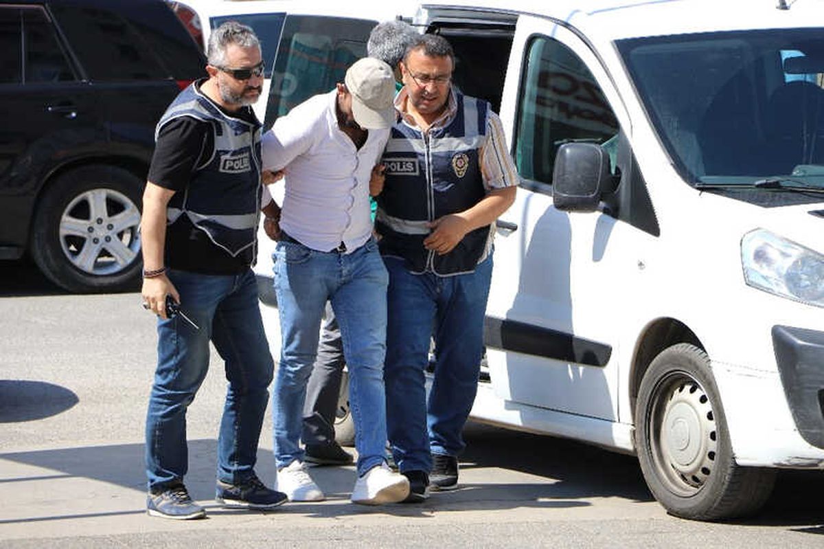 Cezaevi Firarisi Kafede Yakalandı