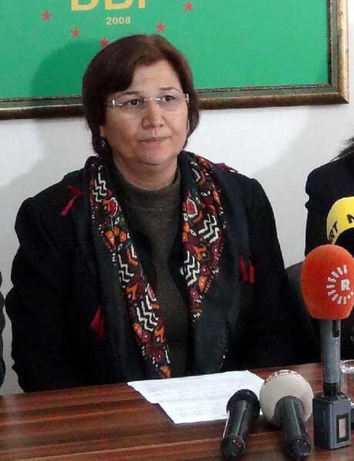 Cezaevindeki Hdp\'li Leyla Güven Milletvekili Seçildi