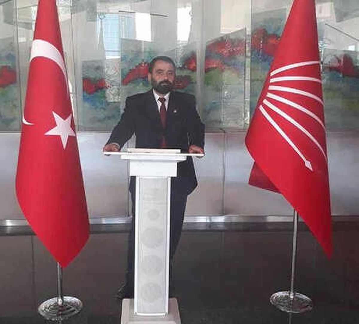 CHP Beyağaç İlçe Başkanlığı\'nda 10 İstifa