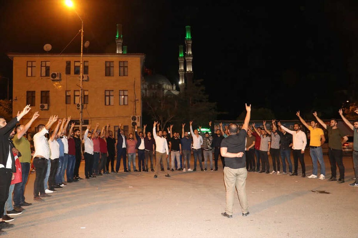 Erdoğan\'ın Seçim Başarısı Kutlanıyor