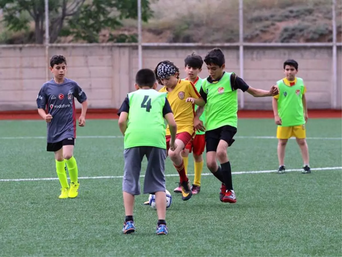 Evkur Yeni Malatyaspor Altyapısı Seçme Yapacak