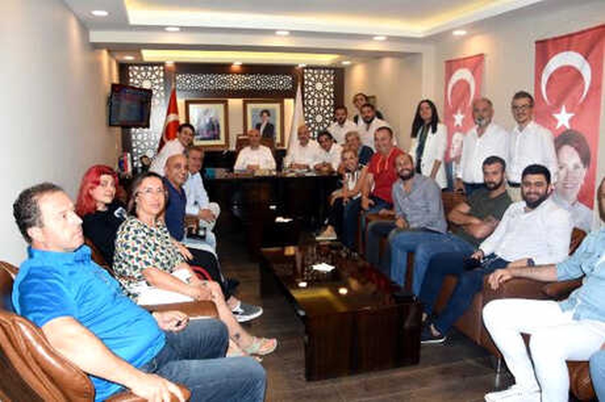 İyi Parti İzmir\'de Hayal Kırıklığı Yaşandı