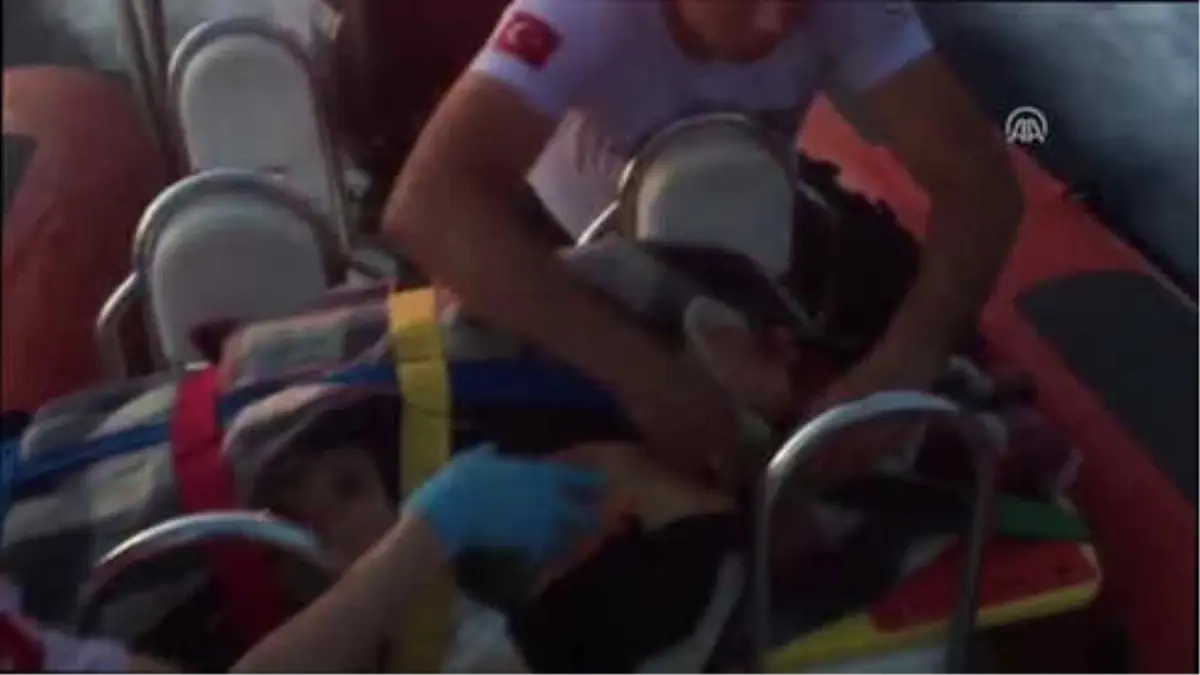 Kayalıklardan Düşen Kişiyi Sahil Güvenlik Ekipleri Kurtardı