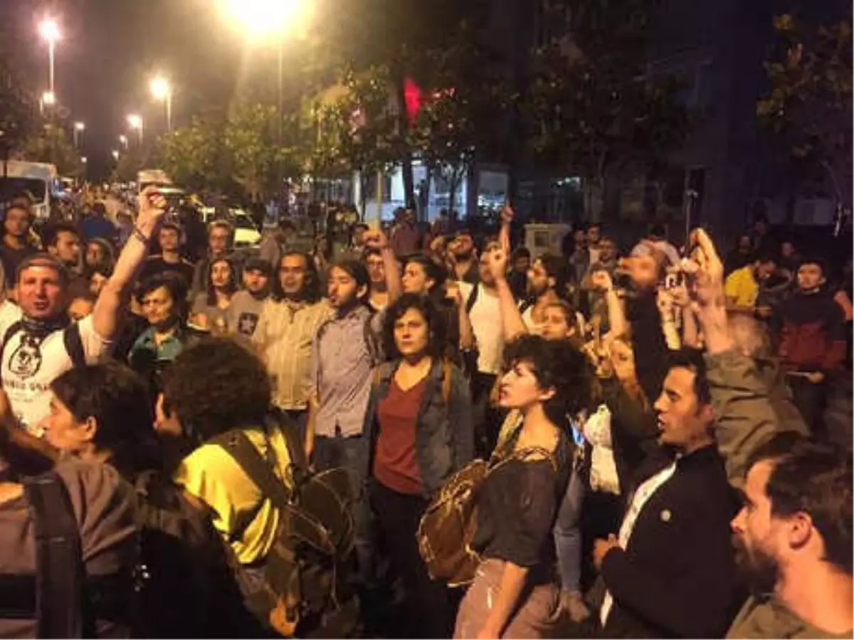 Ümit Özdağ\'dan Beşiktaş İlçe Seçim Kurulu Önünde Açıklama