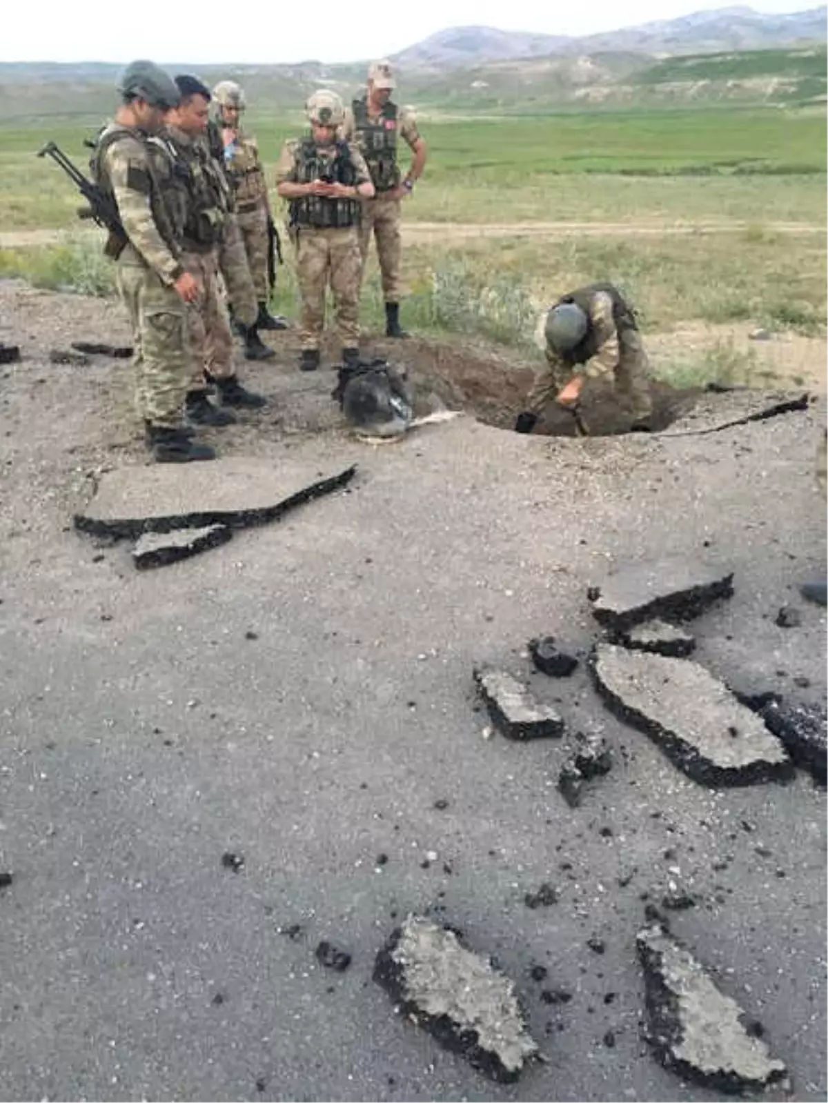 Van\'da PKK\'nın Hain Tuzağını, Jandarma Engelledi