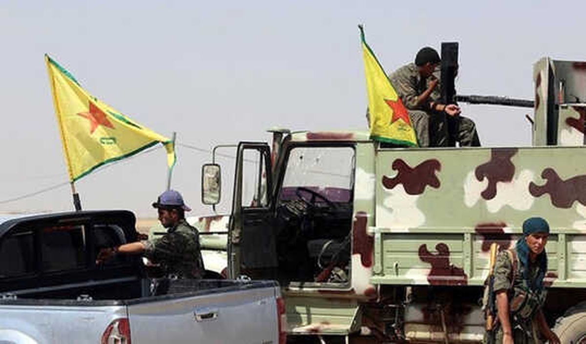 Ypg, Rakka\'daki İşgaline Karşı Çıkan Grubu Kuşattı