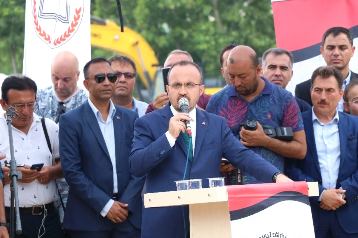 AK Parti Grup Başkanvekili Turan: "Demokrasilerde İstifa da Bir Erdemdir"