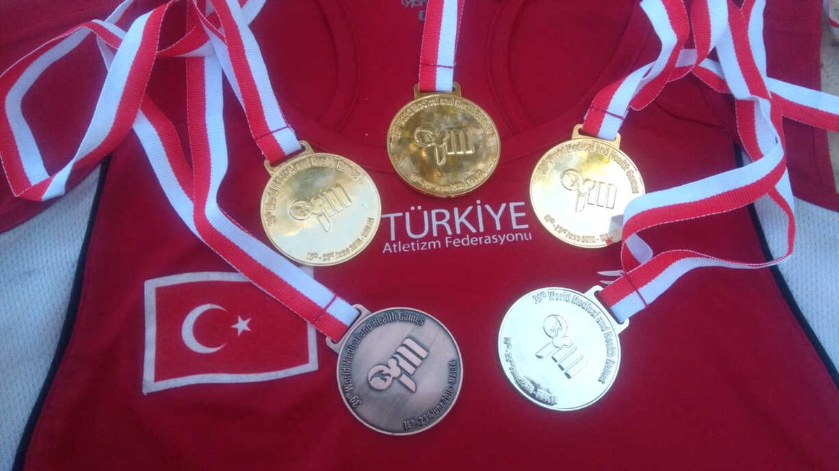 ?AKUT Spor Kulübü Sporcusu Güreşçi, Malta\'da 3 Birincilik Elde Etti