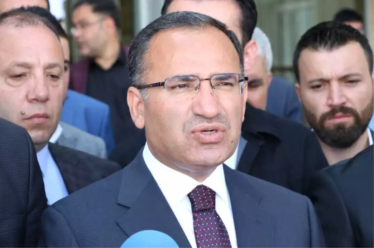 Chp, Hdp\'ye Barajı Geçirtti"