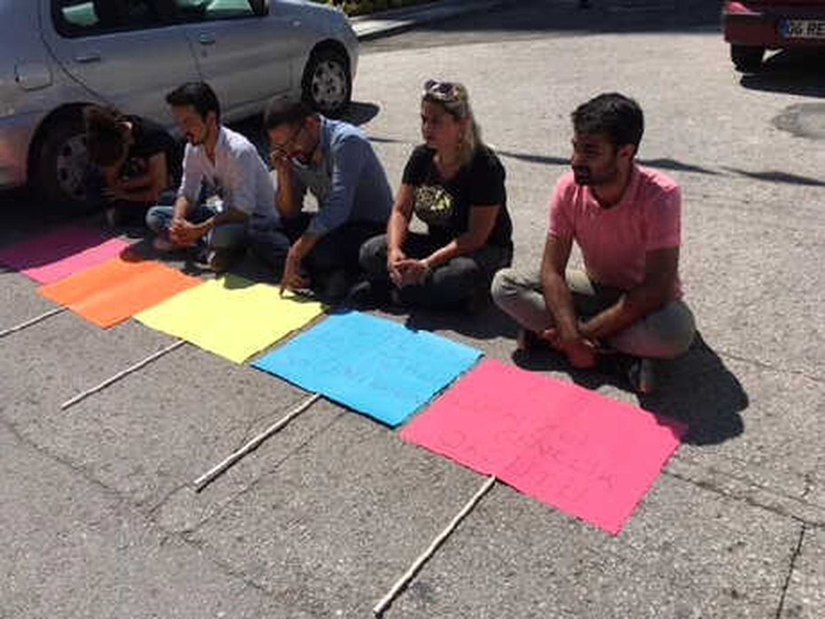 CHP Önünde Oturma Eylemi