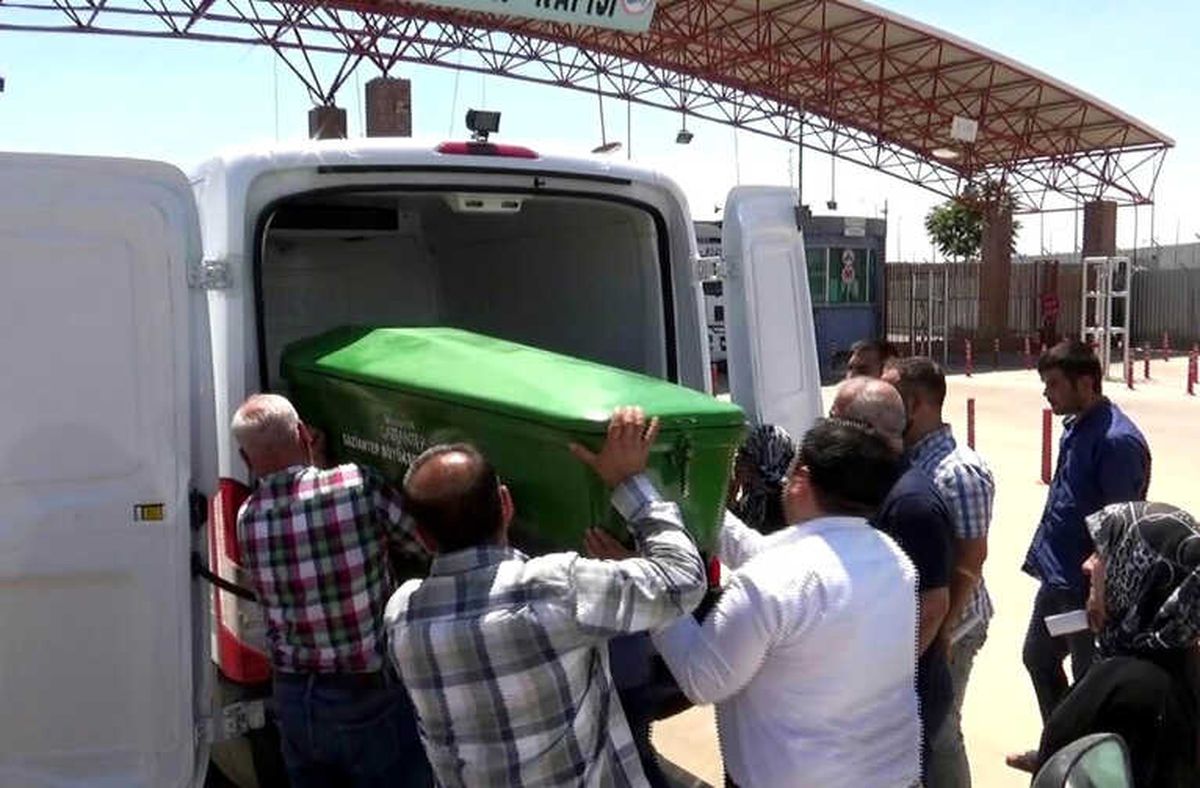 Çocuklarını Esad\'ın Saldırısında Kaybeden Yaşlı Adam Kanserden Öldü