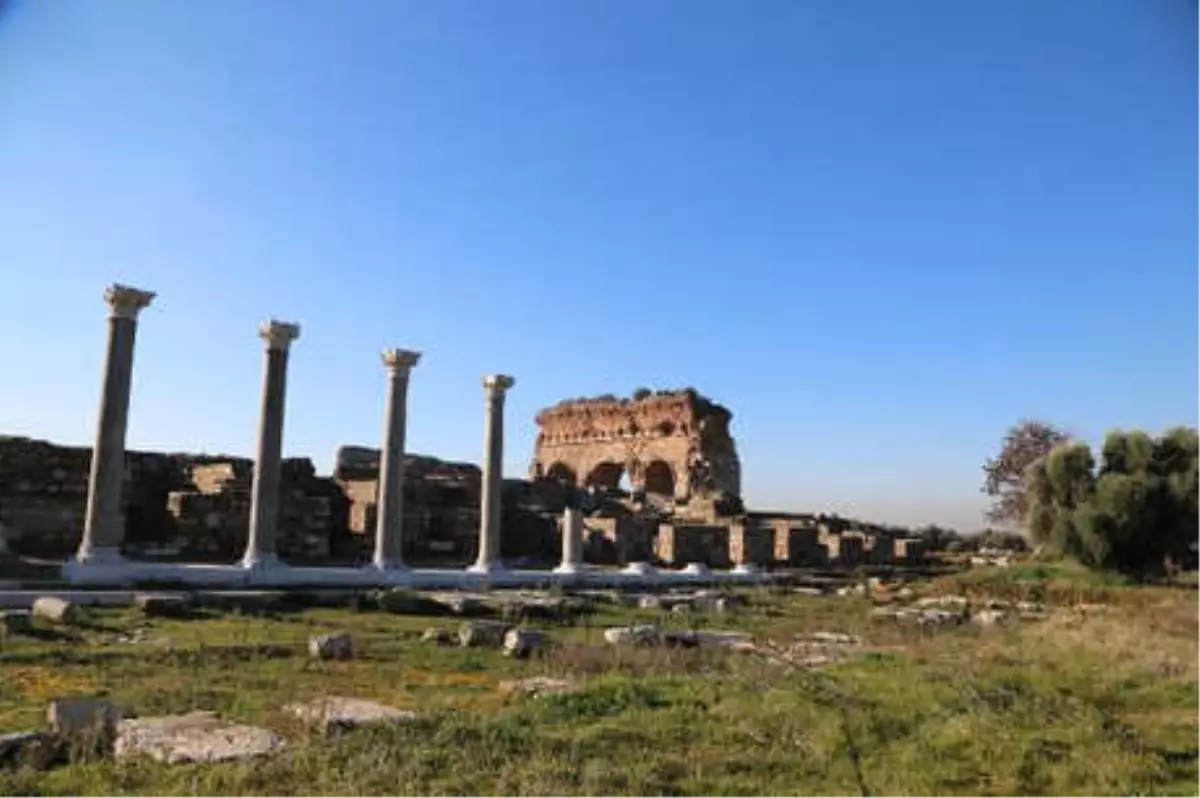 Efeler\'in Tralleis Antik Kenti İçin Tanıtım Klibi