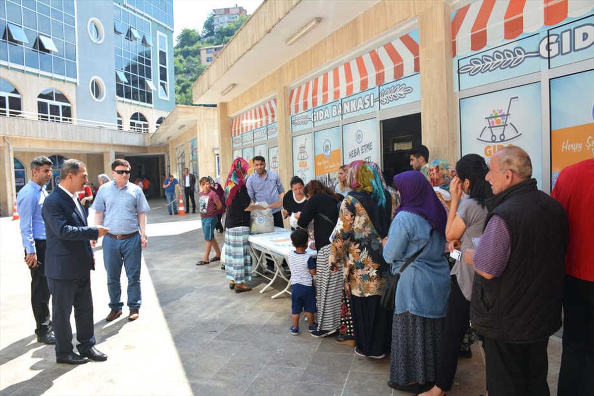 Ereğli\'de İhtiyaç Sahiplerine Yardım