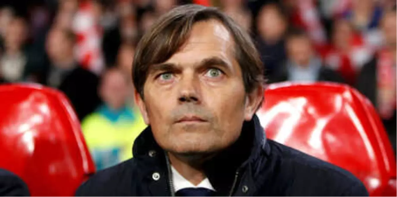 Fenerbahçe\'de Phillip Cocu İçin Yarın İmza Töreni Düzenlenecek