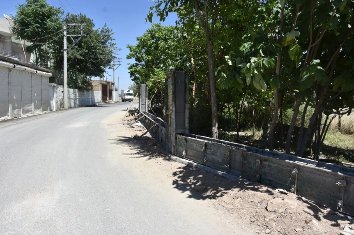 Nusaybin\'de Sınır Caddeleri Yapılıyor