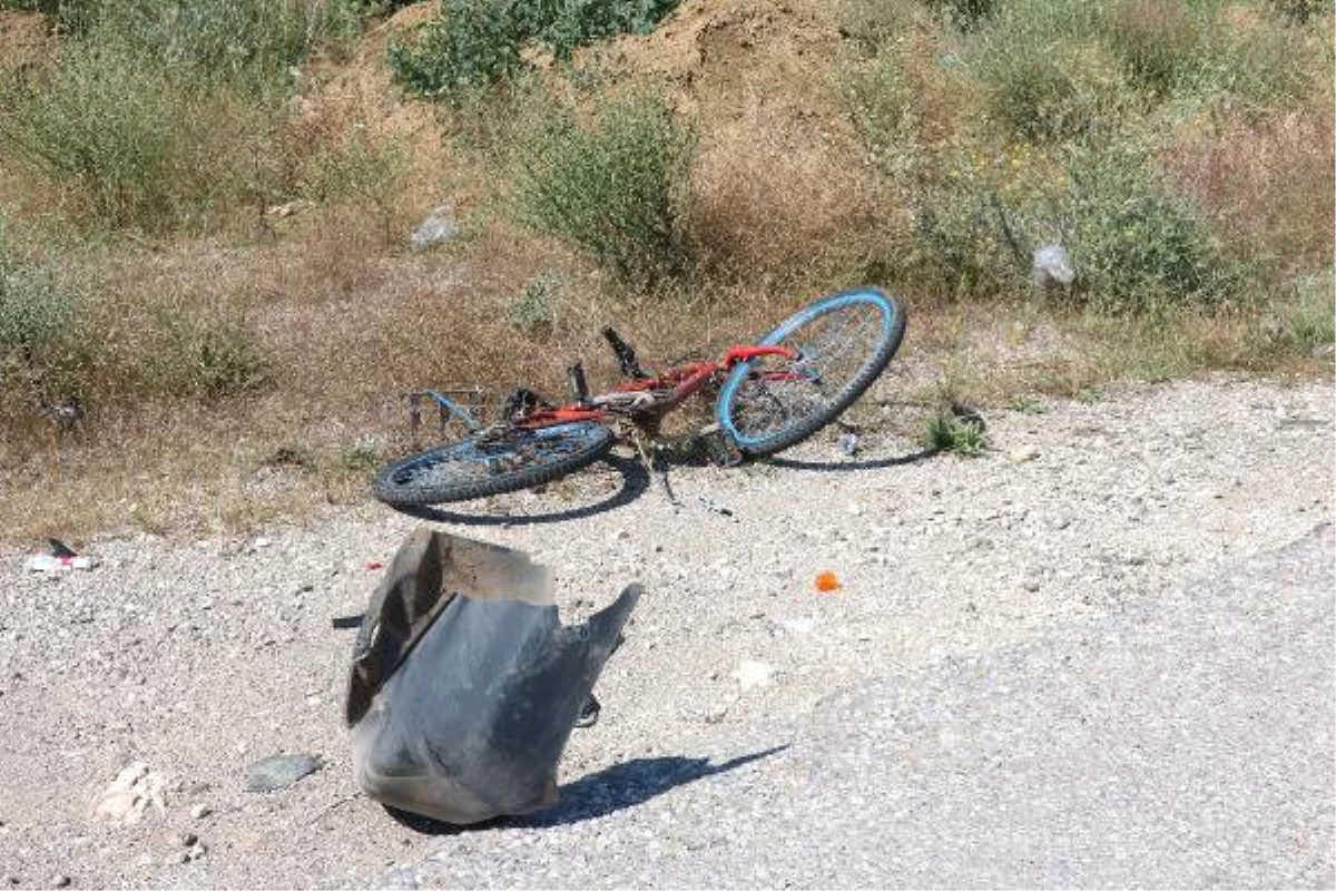 Otomobilin Çarptığı Bisikleti Çocuk Öldü