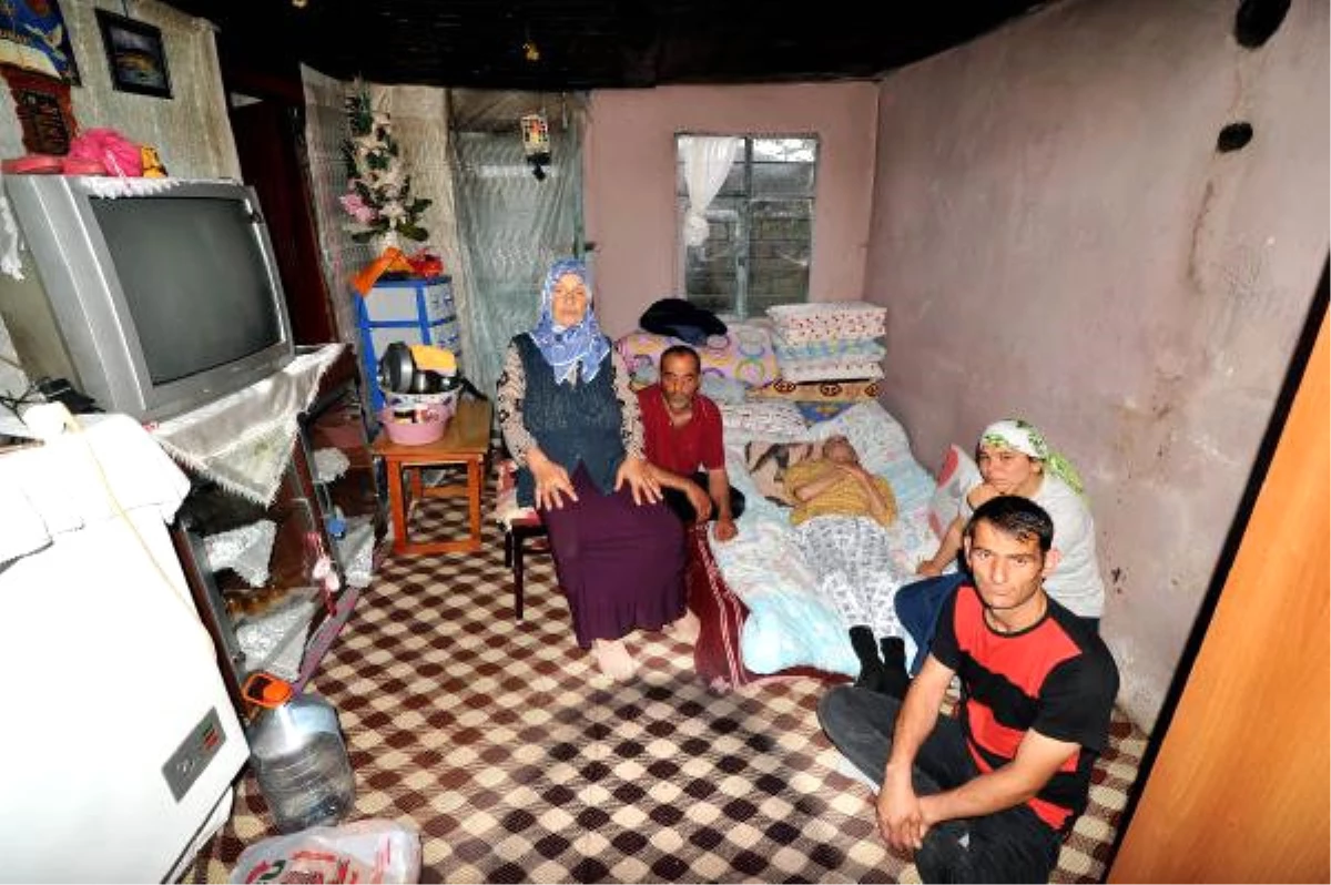 Trabzon\'da Evleri Yıkılan Ailenin Dramı