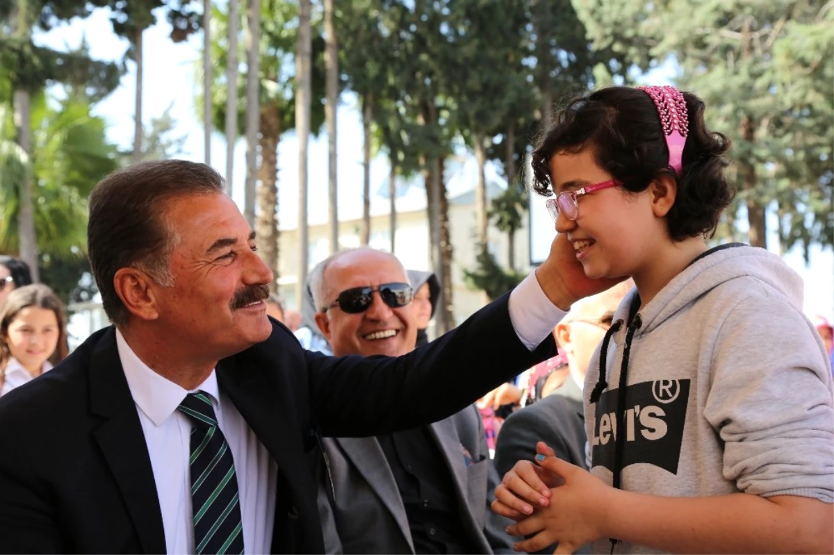 Tuna: "Belediyecilik İnsanlara Ulaşılabilir Olmaktır"