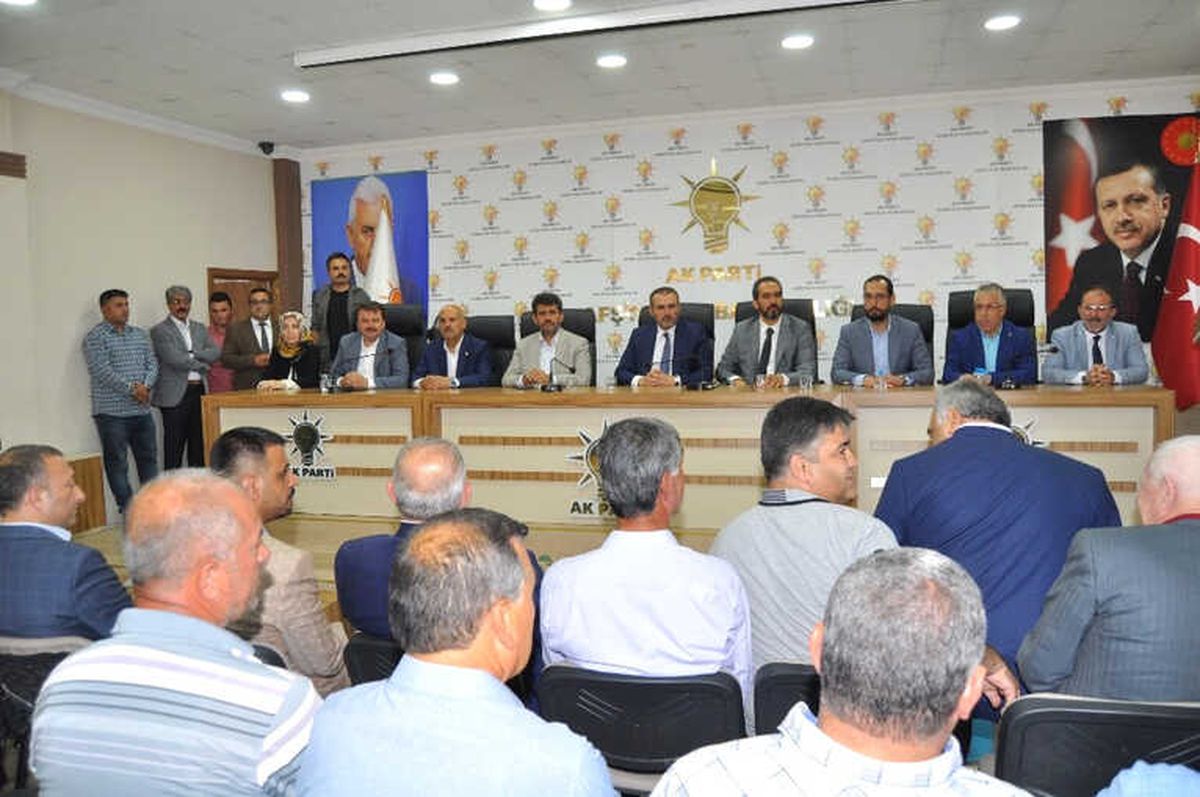 AK Parti Sözcüsü Ünal: "Kılıçdaroğlu Hdp\'ye Oy Verin Diye Teşkilatlara Mesaj Gönderdi"