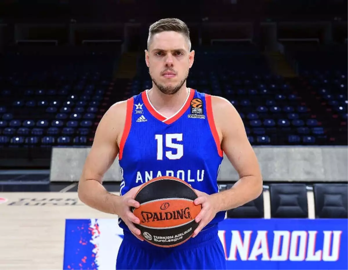 Anadolu Efes\'te Stimac Takımdan Ayrıldı