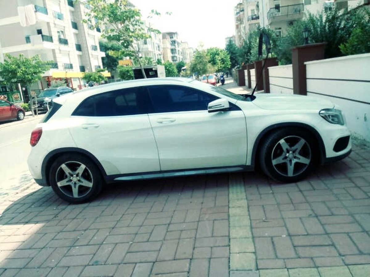Antalya\'da Sosyal Medyadan Yapılan İhbarla 15 Araca İşlem