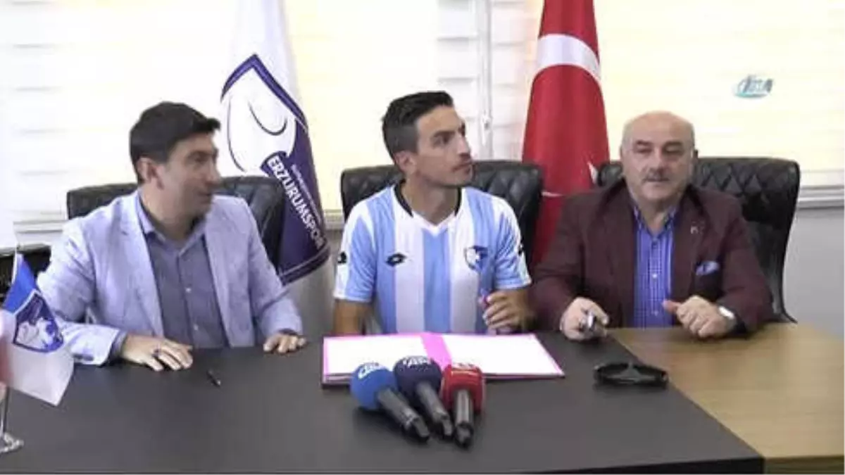 Bb Erzurumspor\'un İlk Transferi Leo İmzayı Attı