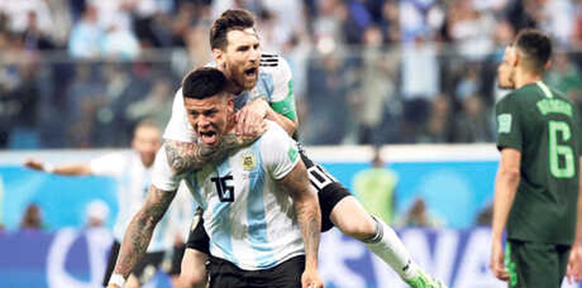 Lionel Messi İlk Kez