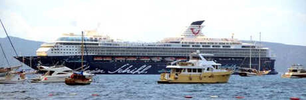 Mein Schiff 2\' Gemisi ile Bodrum\'a 2 Bin Alman Turist Geldi