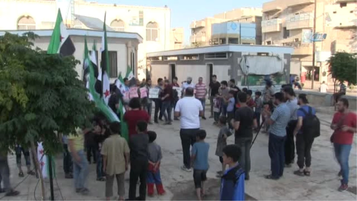 Suriye Rejiminin Dera Harekatı El Bab\'da Protesto Edildi
