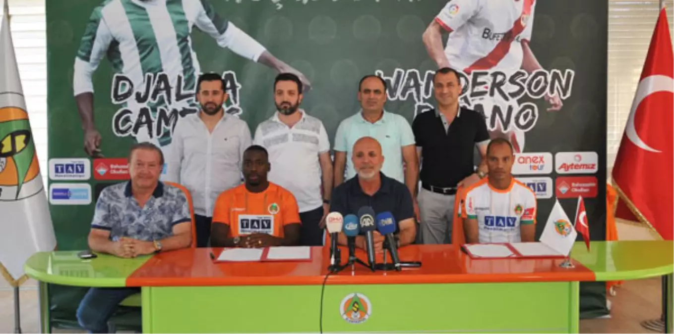 Alanyaspor\'da 4 İmza!