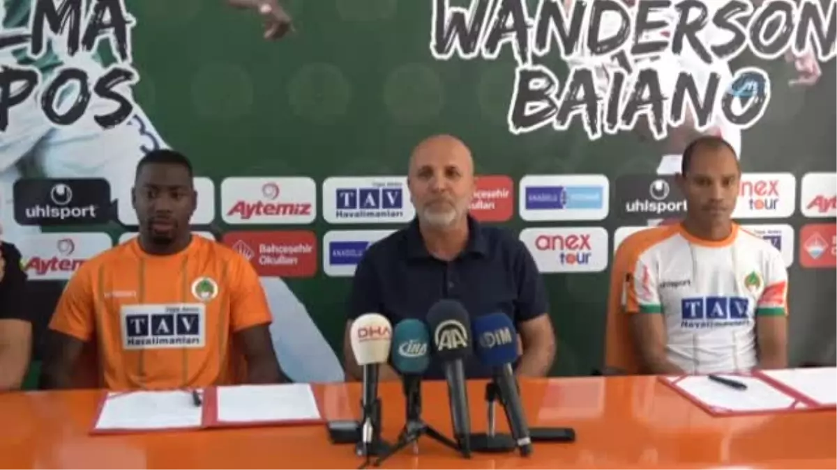 Alanyaspor\'da 4 İmza Birden