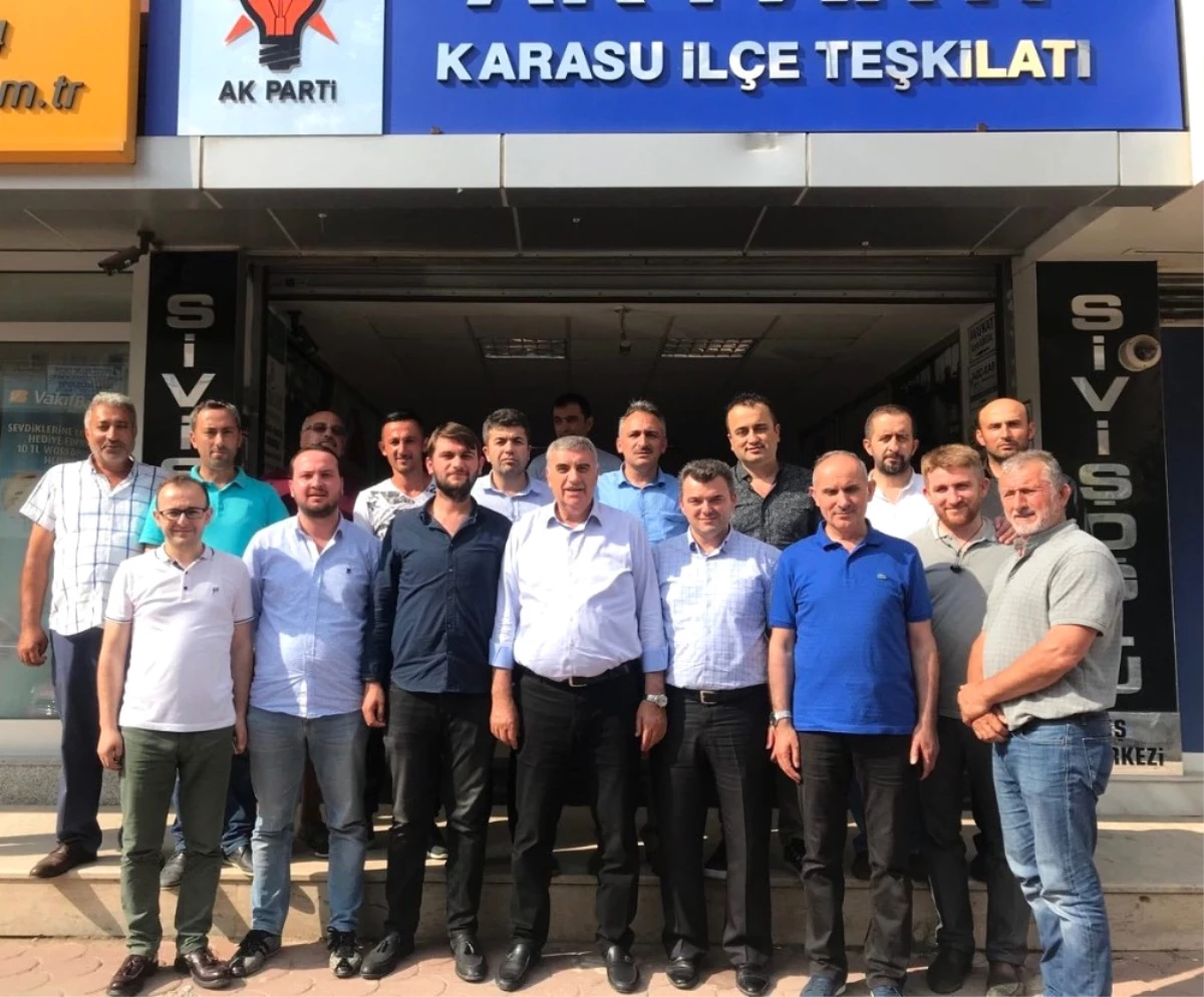 Başkan Toçoğlu\'ndan, AK Parti Karasu İlçe Teşkilatına Ziyaret