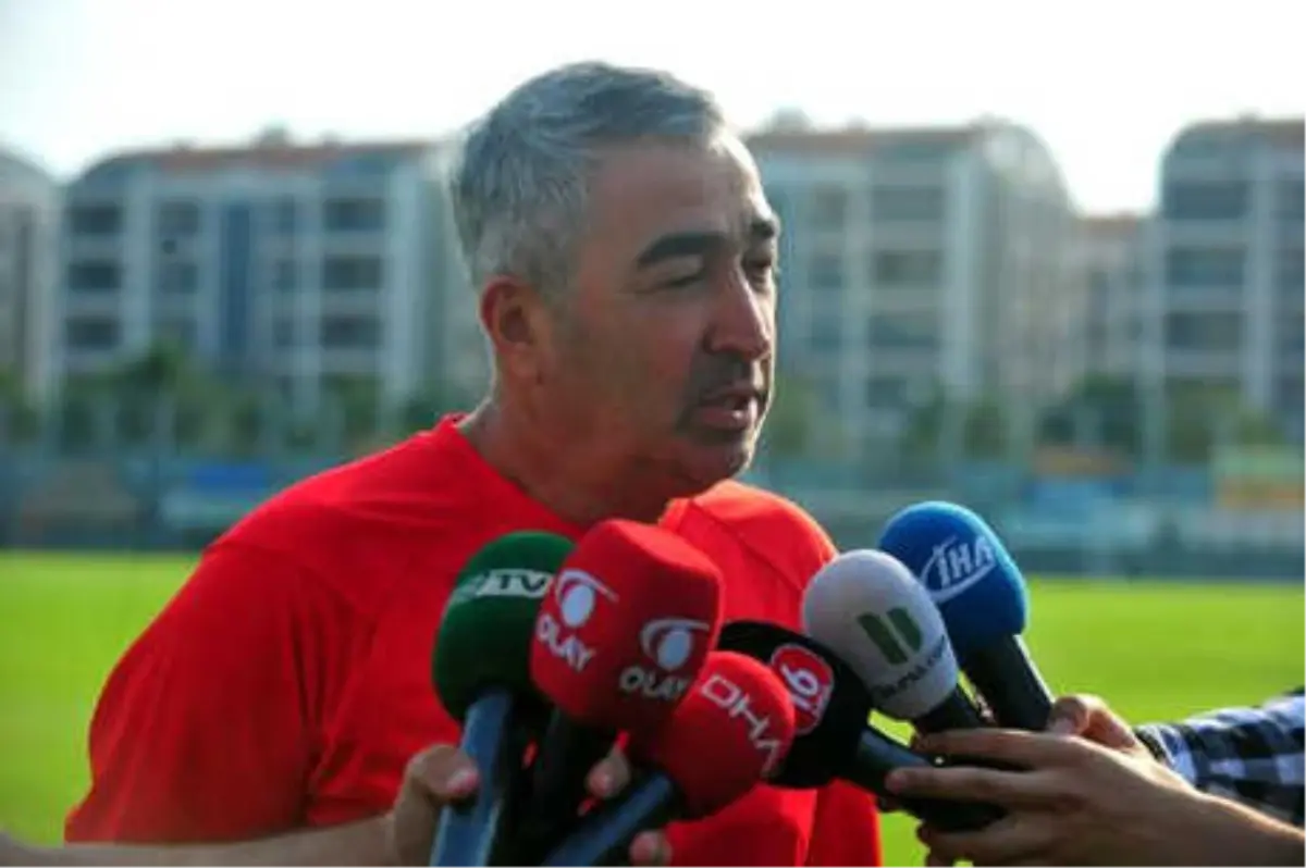 Bursaspor Teknik Direktörü Aybaba: "En Fazla 5 Oyuncu Alacağız"